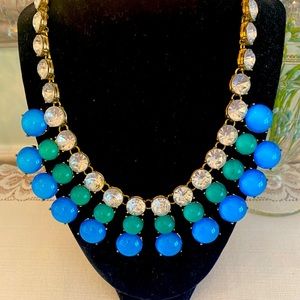 3/$15🎀 STUNNING STATEMENT NECKLACE BLUE & GREEN